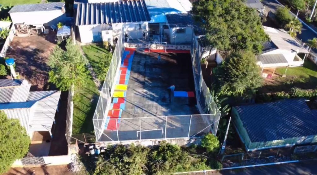 Prefeitura inicia obra de cobertura da quadra da Escola Municipal do Campo “Professora Alice Fonseca Braga”