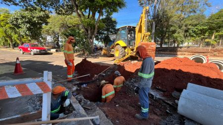 Prefeitura de Itararé inicia obras de drenagem e recapeamento no Jardim São Pedro