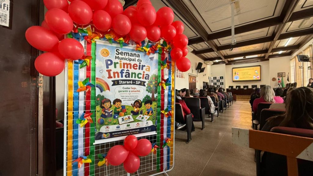 Palestra sobre Primeira Infância reúne educadores da rede municipal em Itararé